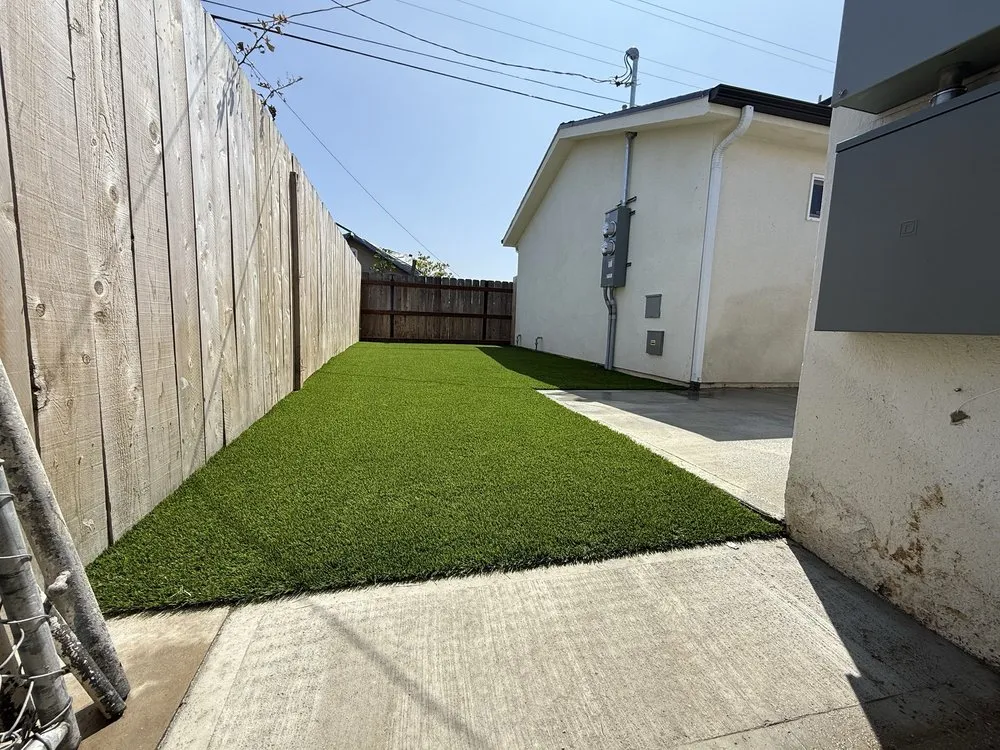 Top-rated lawn mowing service experts serving Oceanside, CA - Caliturf