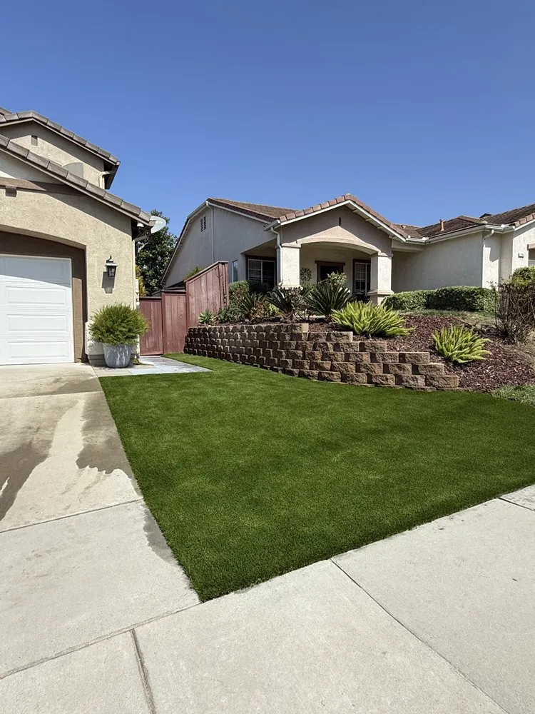 Local lawn care service experts serving Oceanside, CA - Caliturf