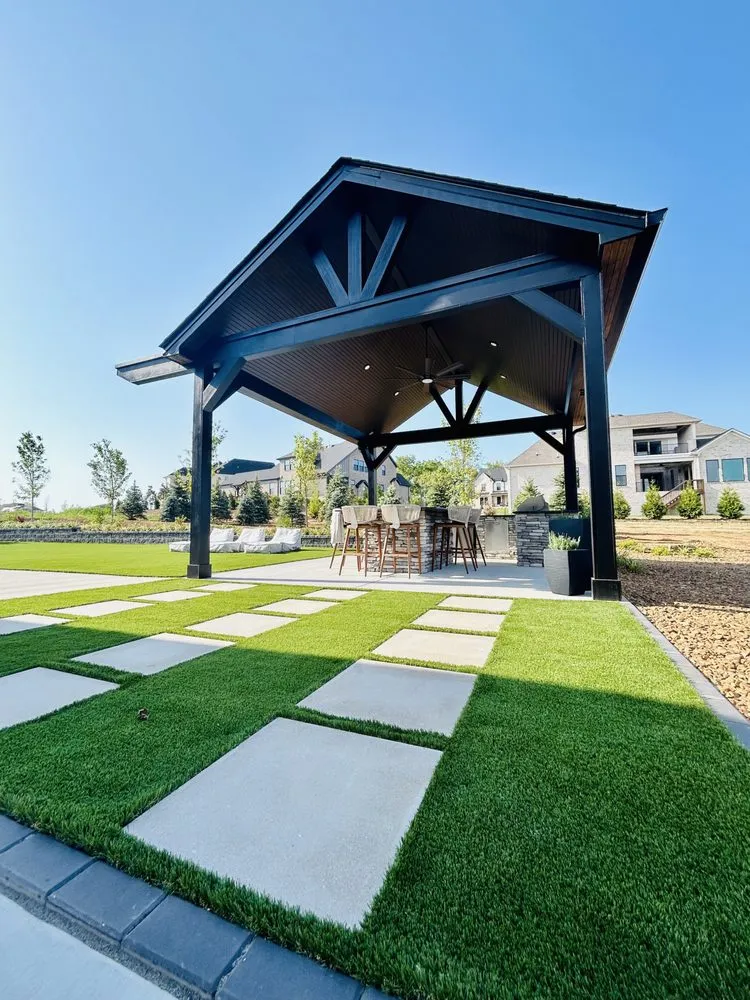 Professional garden landscaping for year-round maintenance across Franklin, TN - Call Construction