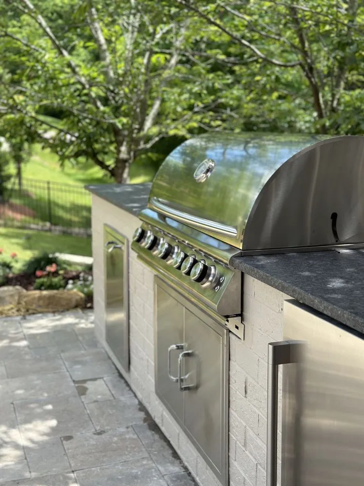 Professional lawn care service in Franklin, TN - Call Construction