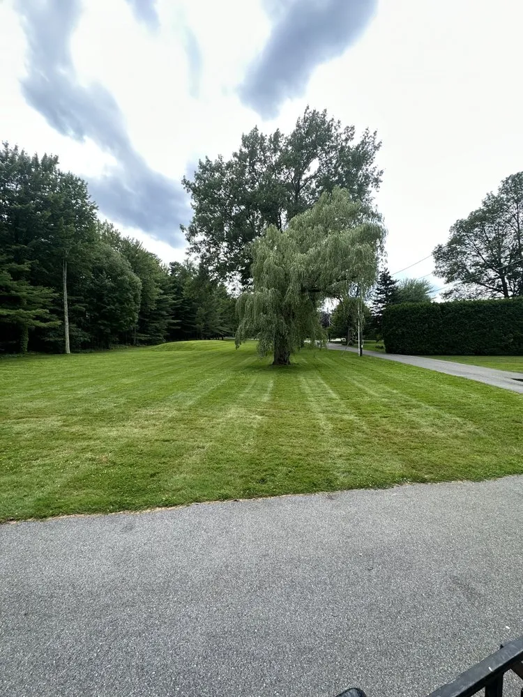 Affordable yard maintenance experts serving South Burlington, VT - Callahan Landscaping