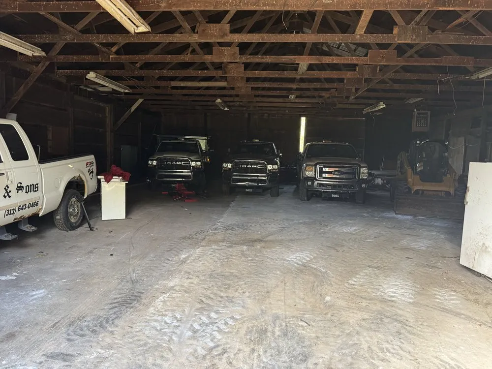 Local yard cleanup service experts serving Litchfield, MI - Calleja & Sons