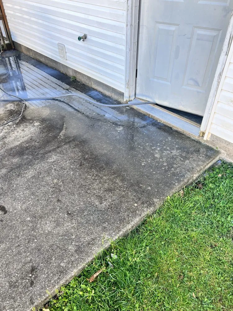 Custom outdoor landscaping in Saint Albans, WV - Callinan Pressure Washing & Lawn care