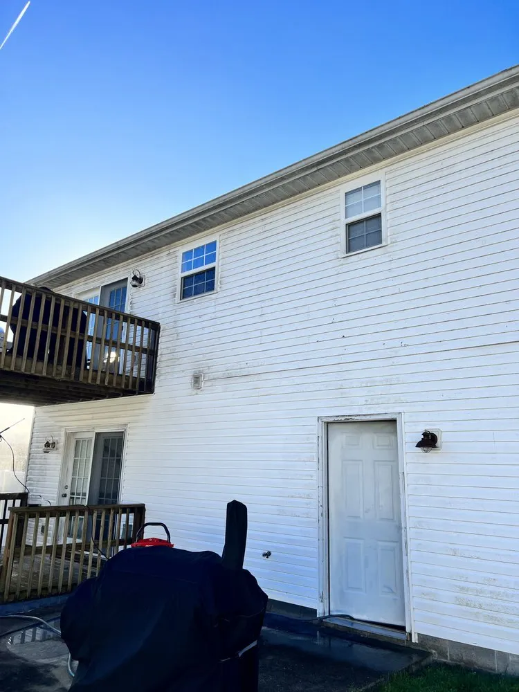 Expert lawn mowing service in Saint Albans, WV by Callinan Pressure Washing & Lawn care