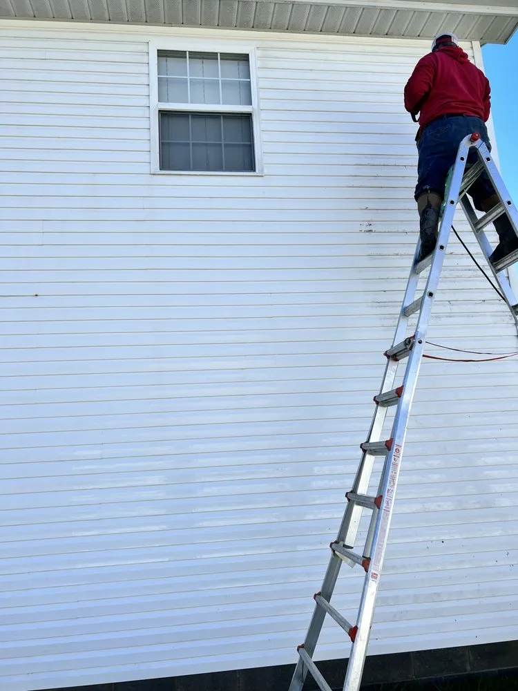 Professional yard cleanup service in Saint Albans, WV by Callinan Pressure Washing & Lawn care