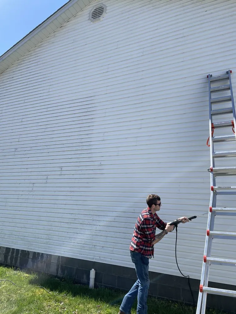 Affordable residential landscaping in Saint Albans, WV by Callinan Pressure Washing & Lawn care