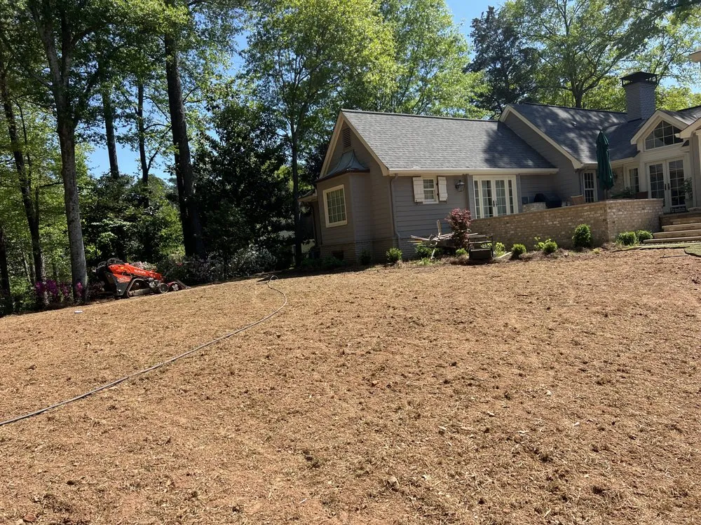 Professional yard cleanup service experts serving Acworth, GA - Calmo solution landscape LLC