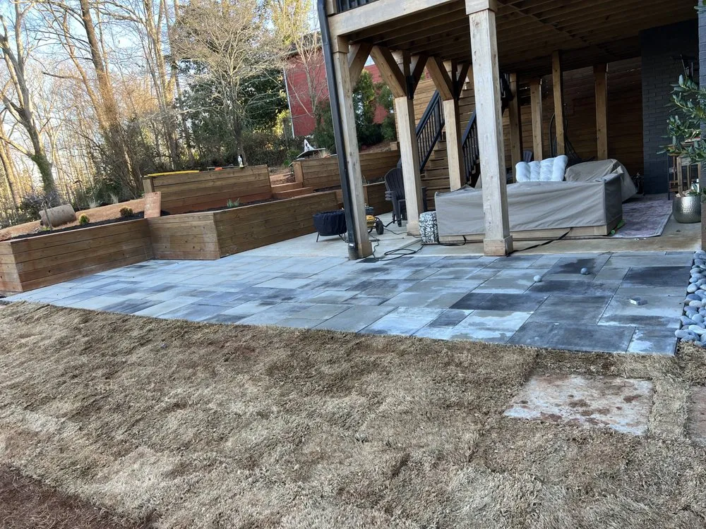 Professional lawn care service in Acworth, GA - Calmo solution landscape LLC