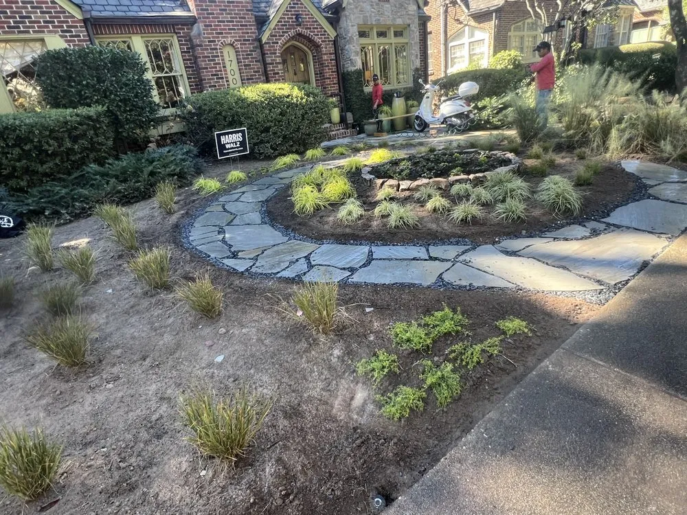 Custom lawn care service experts serving Acworth, GA - Calmo solution landscape LLC