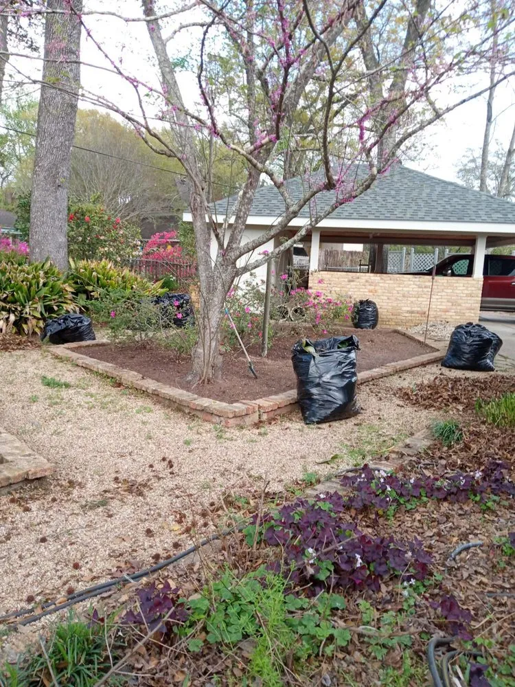 Custom landscape design in Jeanerette, LA by Cal's Lawn care