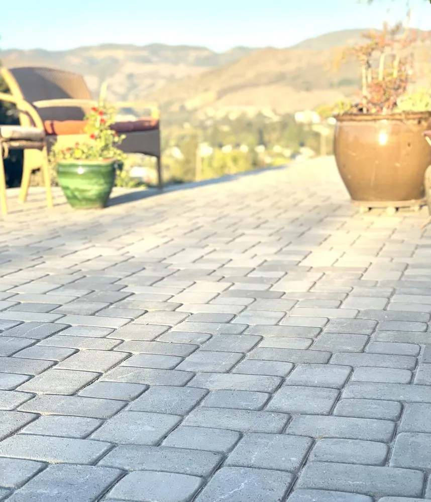 Custom lawn care service in Nipomo, CA by Calscape 805