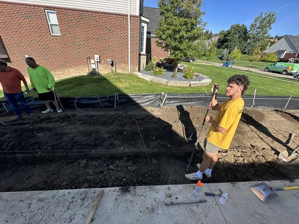 Affordable lawn mowing service in South Lyon, MI - Calstar Landscaping