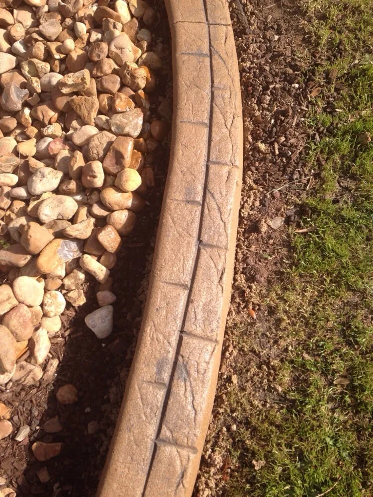 Affordable lawn mowing service experts serving Abilene, TX - Calton Custom Curbing