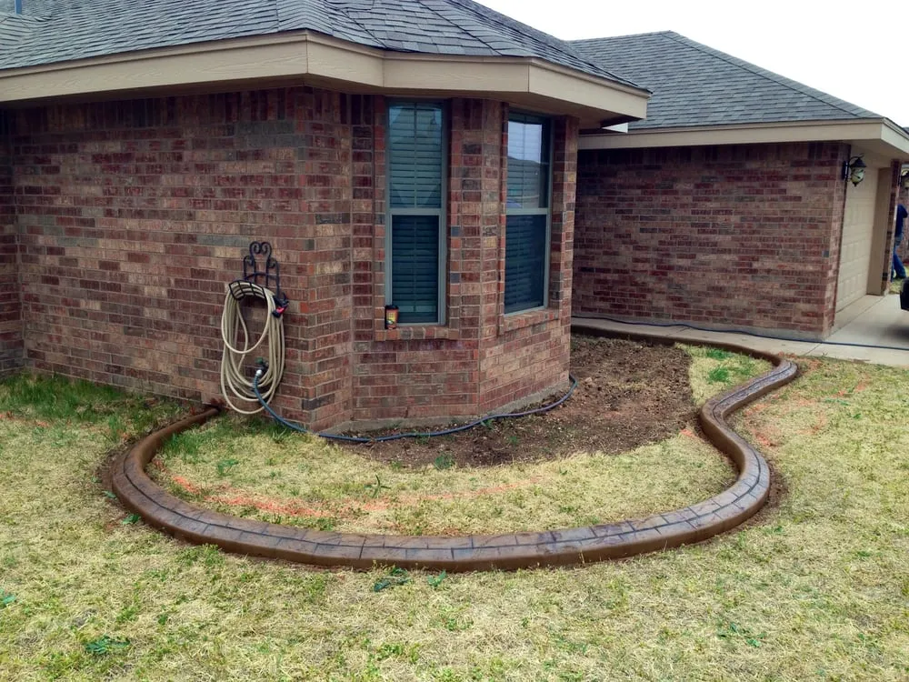 Top-rated lawn mowing service experts serving Abilene, TX - Calton Custom Curbing