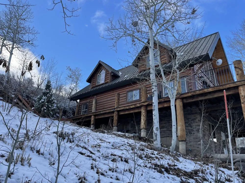 Expert yard cleanup service for beautiful yards across Draper, UT - Calvary Luxe Metals