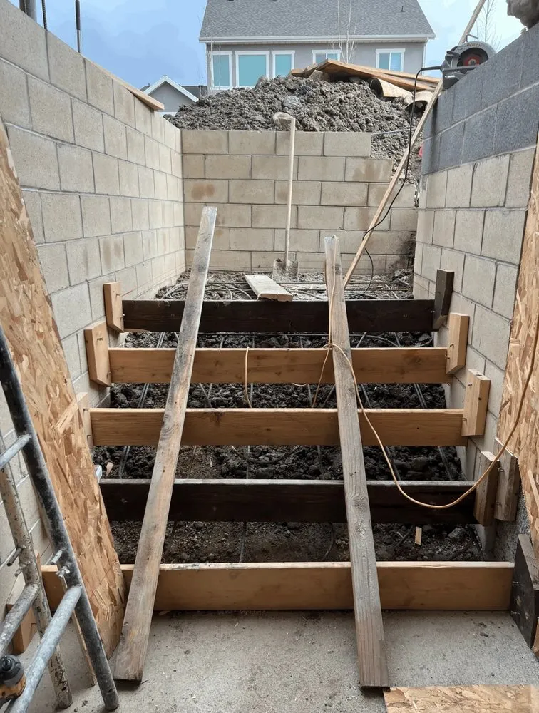 Top-rated lawn care service in Draper, UT by Calvary Luxe Metals