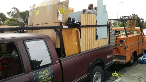 Calvin's Call & Hall Logo