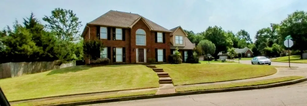 Trusted yard cleanup service in Memphis, TN by Camacho Lawn Care