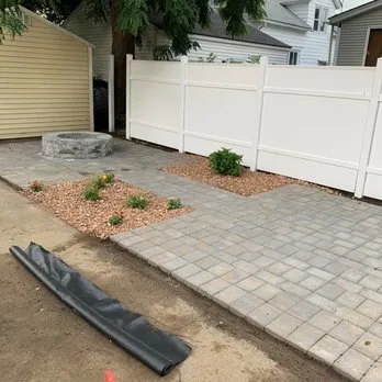 Custom landscape design experts serving Chicopee, MA - Camacho Lawns and Landscapes