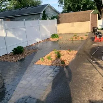 Affordable garden landscaping in Chicopee, MA - Camacho Lawns and Landscapes