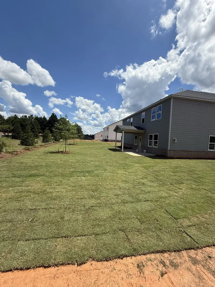 Expert garden landscaping experts serving Lawrenceville, GA - Camacho Scapes