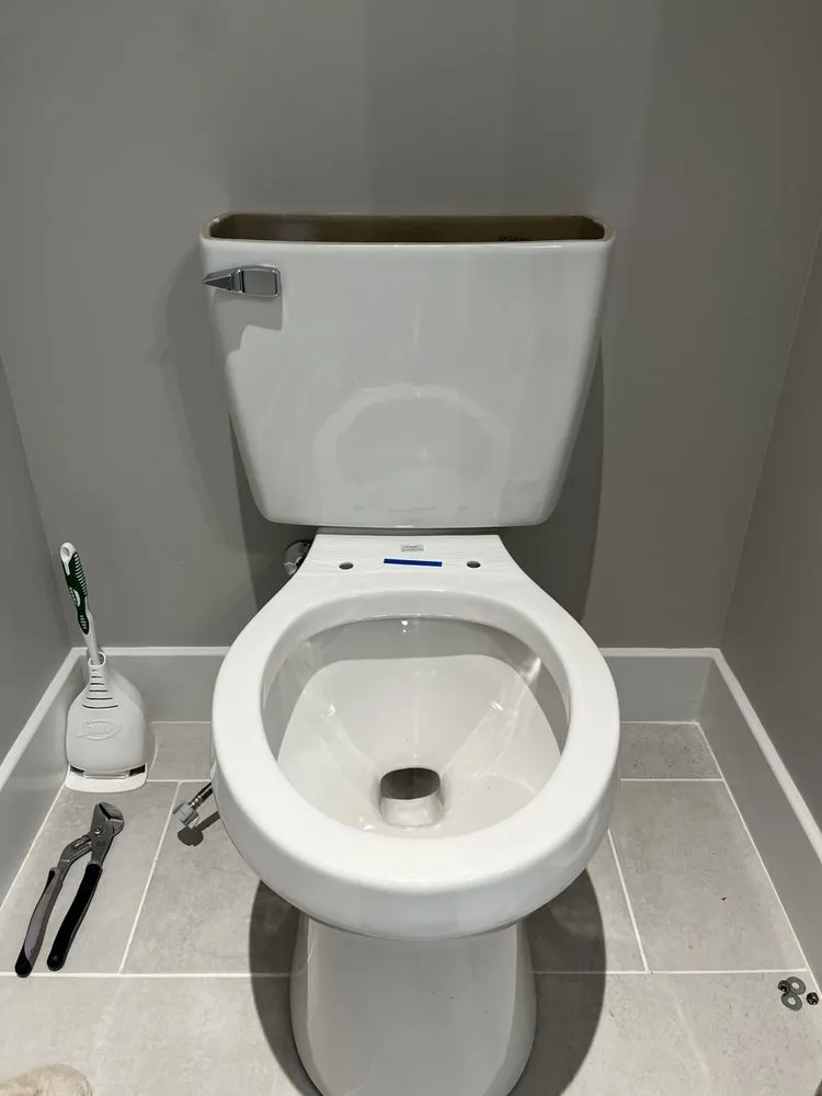 Top-rated yard maintenance in Augusta, KS - Camacho's Handyman Service