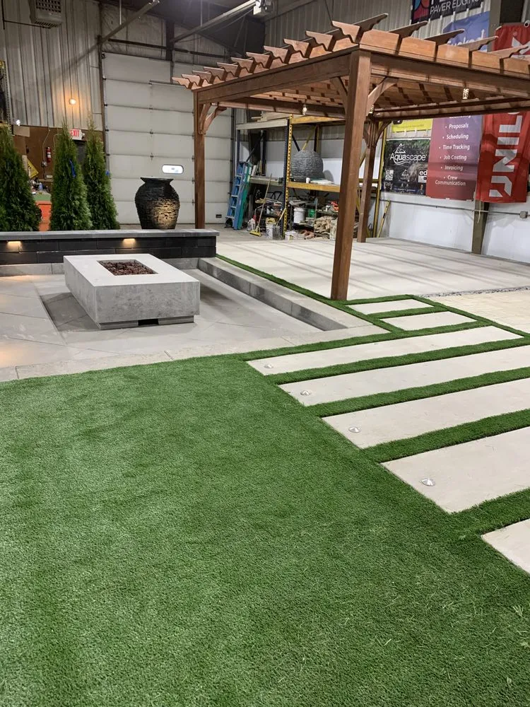 Custom garden landscaping experts serving Oak Lawn, IL - Camargo Landscaping