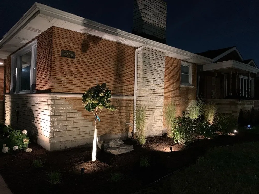 Top-rated yard cleanup service in Oak Lawn, IL by Camargo Landscaping