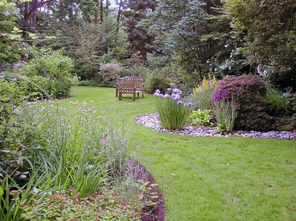 Expert garden landscaping experts serving Tenafly, NJ - Camberly Gardens