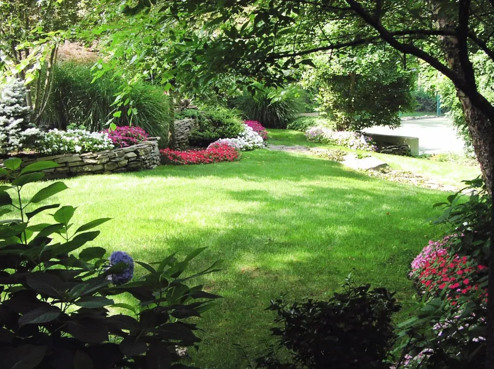 Reliable residential landscaping near you in Tenafly, NJ by Camberly Gardens