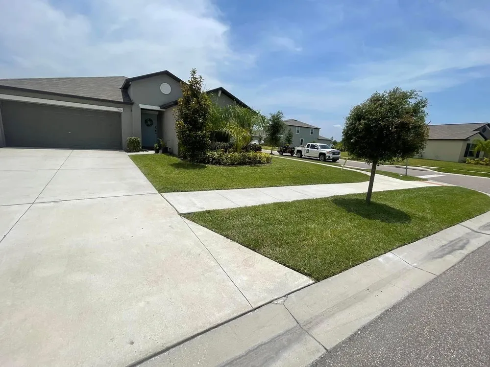 Trusted lawn care service for beautiful yards in Bradenton, FL by Cambucho Lawn Care