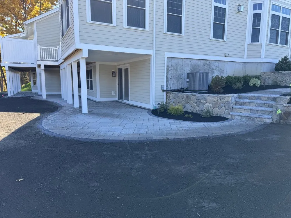 Affordable landscaping services experts serving Londonderry, NH - Camco Landscaping