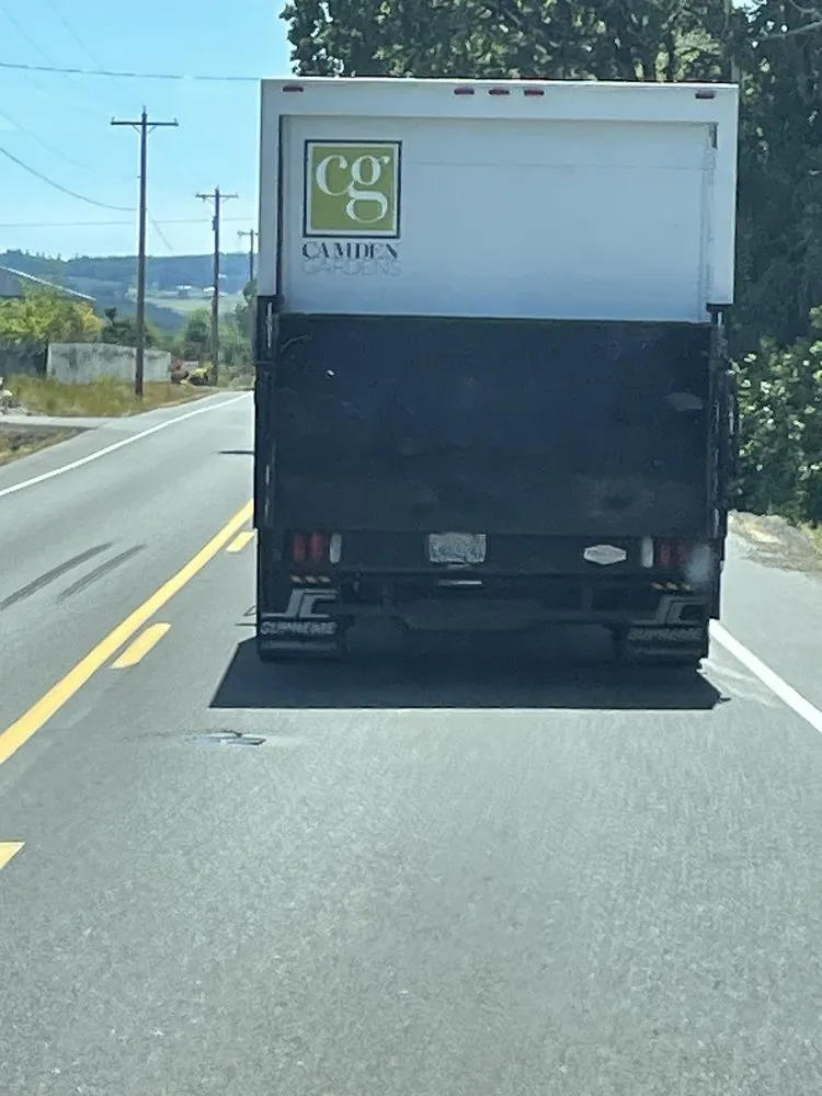 Expert yard maintenance in Seattle, WA - Camden Gardens