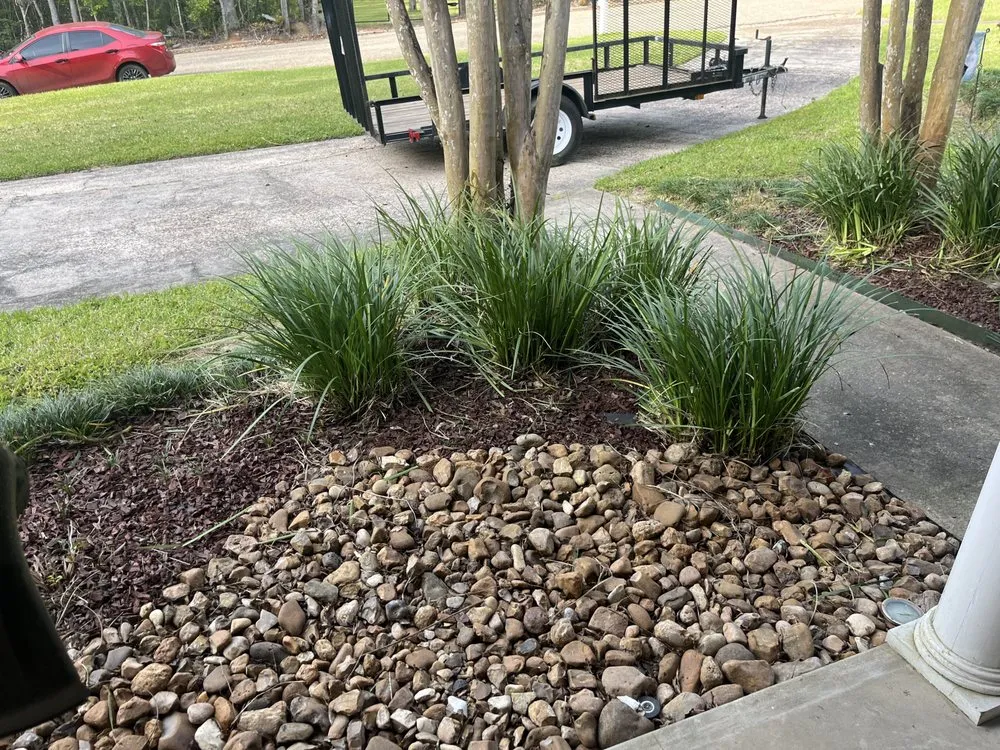 Custom lawn care service experts serving Jasper, TX - Camdens Mowing