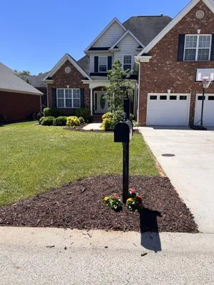 Camel City Mulch & Gravel Logo