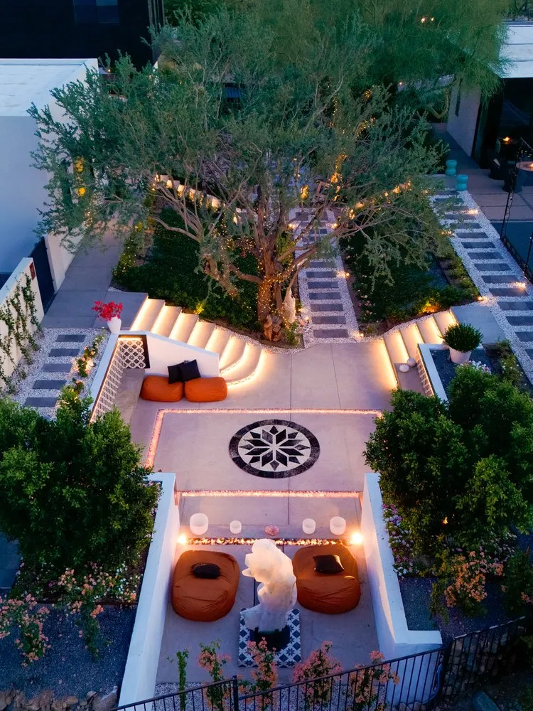 Custom residential landscaping experts serving Scottsdale, AZ - Camelback Hardscapes