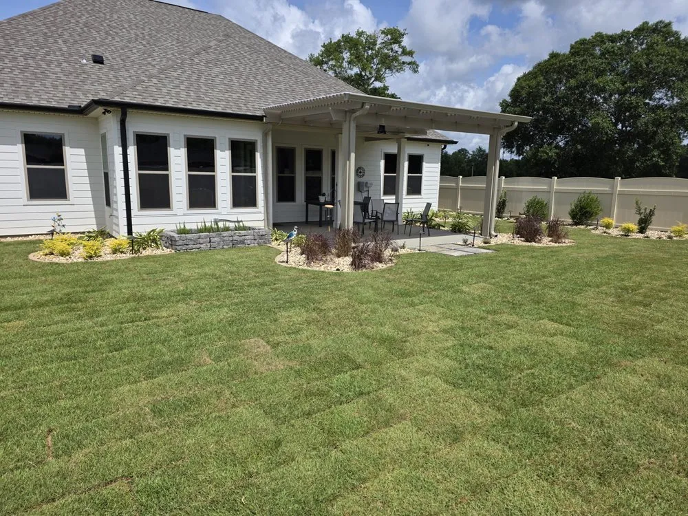 Custom yard cleanup service for homes in Slidell, LA by Camellia Creek Landscape