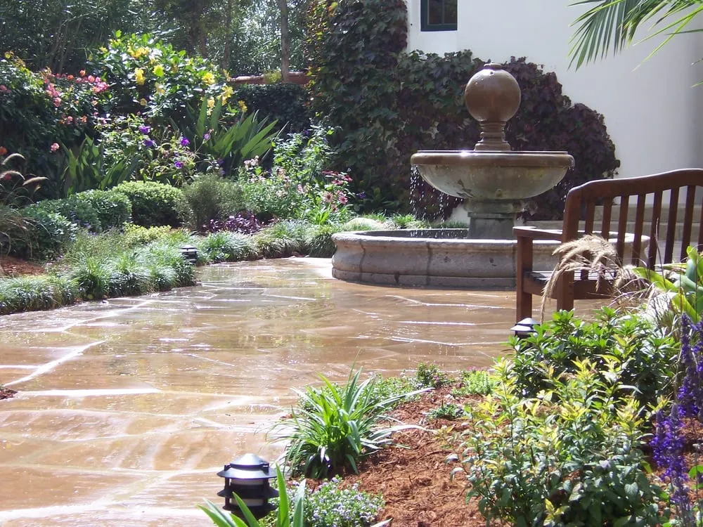 Top-rated lawn mowing service in Dunsmuir, CA by Camelot Landscaping