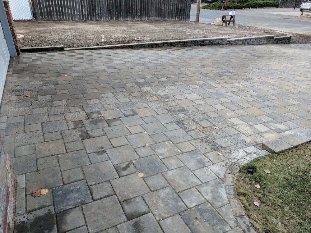 Professional landscaping services experts serving Dunsmuir, CA - Camelot Landscaping