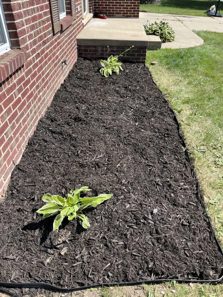 Custom landscaping services in Ypsilanti, MI - Cameron’s Lawn Care & Auto Detailing
