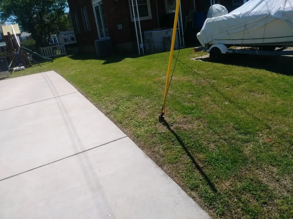 Professional lawn mowing service in Dundalk, MD - Cameron's Lawn service