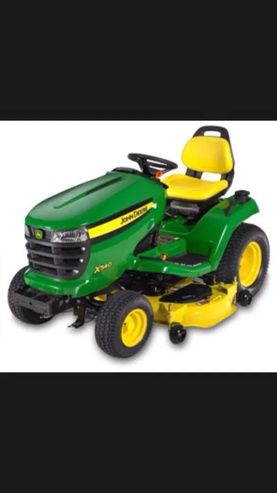 Affordable lawn care service with custom design in Cleveland, MS by Campbell's George Lawn Mower Service