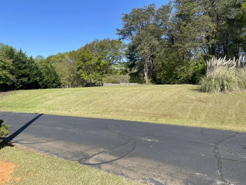 Top-rated garden landscaping for residential properties in Spartanburg, SC by Campbell’s Removal and Lawncare