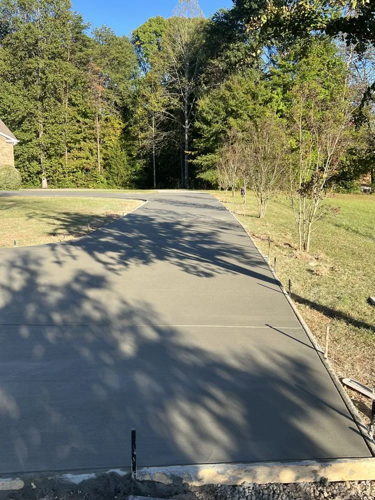 Reliable yard maintenance experts serving Winston-Salem, NC - Campioncreto