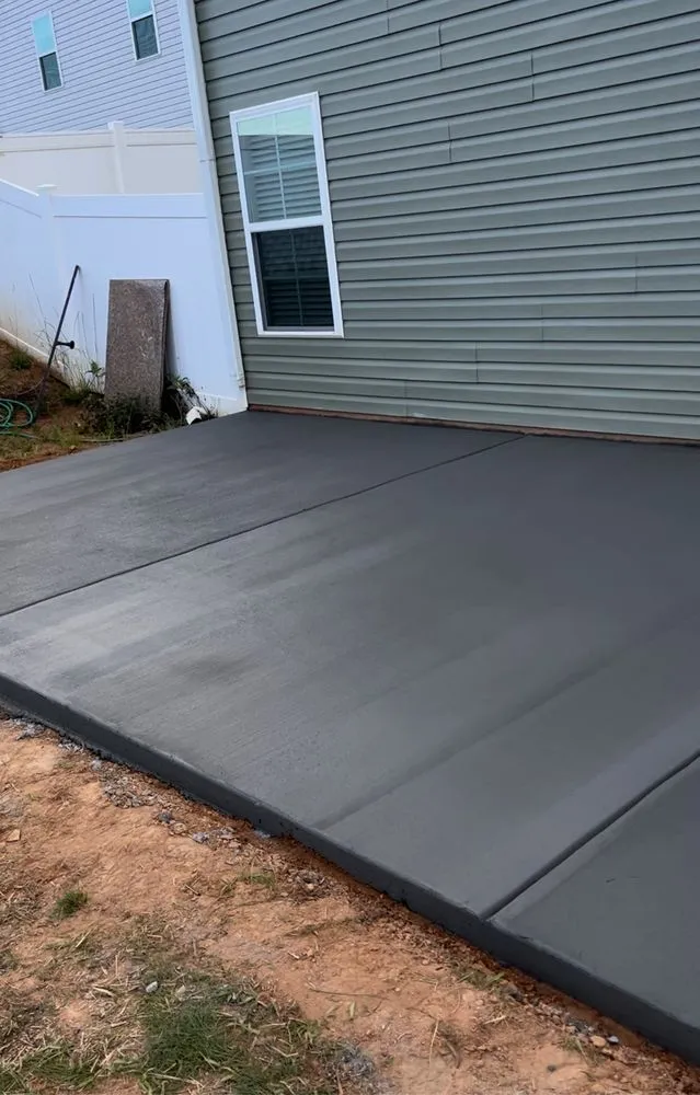 Top-rated yard cleanup service in Winston-Salem, NC by Campioncreto
