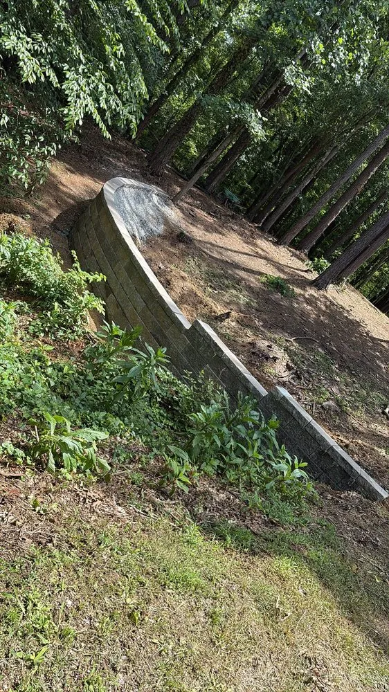 Professional landscaping services in Montevallo, AL - Campos