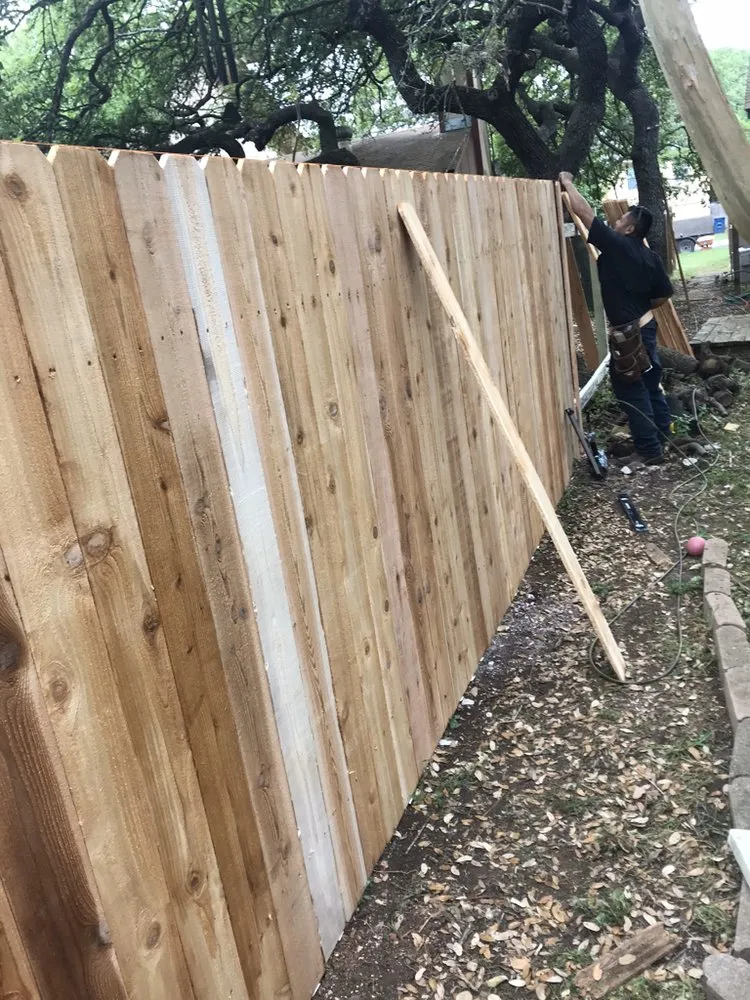 Professional garden landscaping experts serving Niederwald, TX - Campuzano Landscaping And Tree Trimming