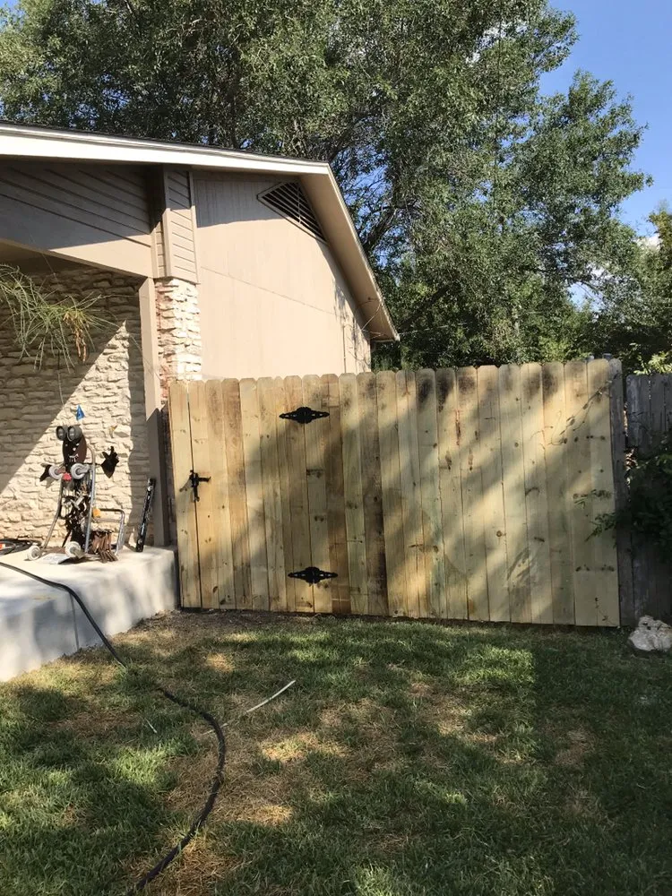 Affordable yard cleanup service experts serving Niederwald, TX - Campuzano Landscaping And Tree Trimming