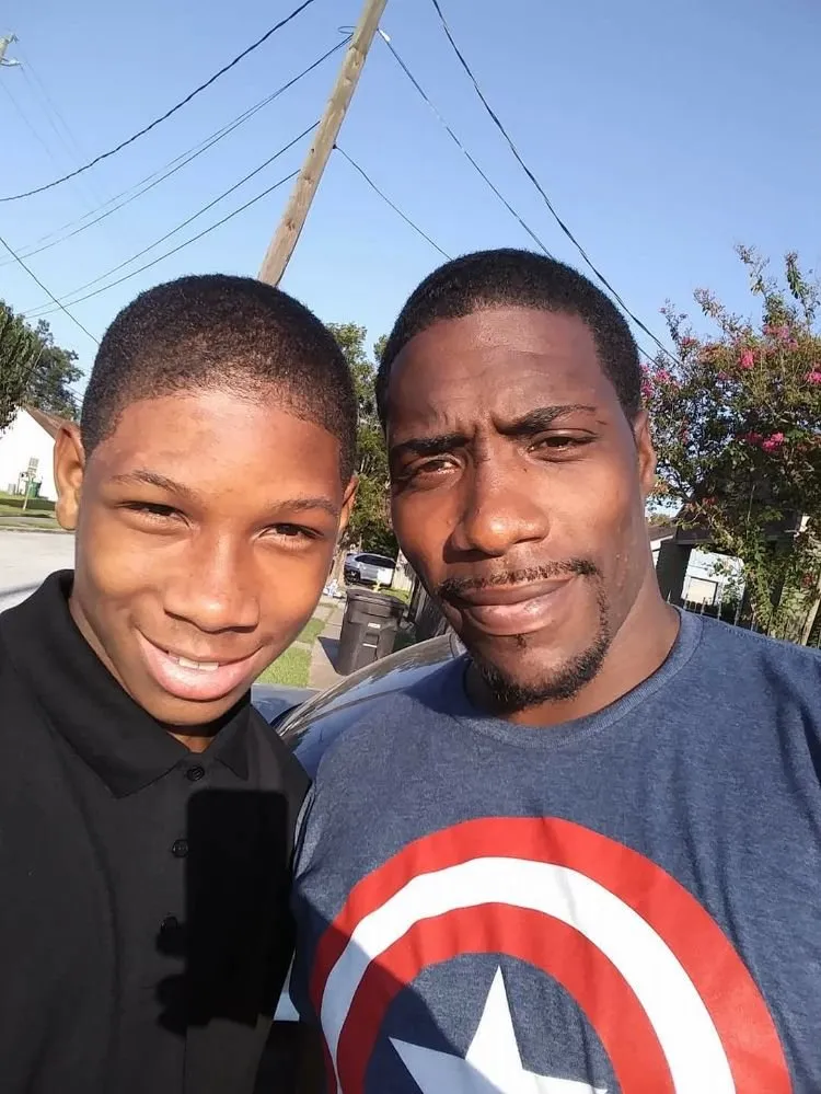 Custom garden landscaping in Houston, TX by Camron's Precision Landscaping Multi Services