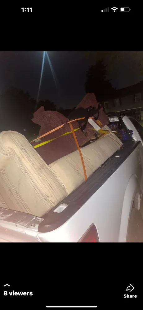 Professional yard cleanup service in Lee's Summit, MO - Cam’s Lawn N’ Haul